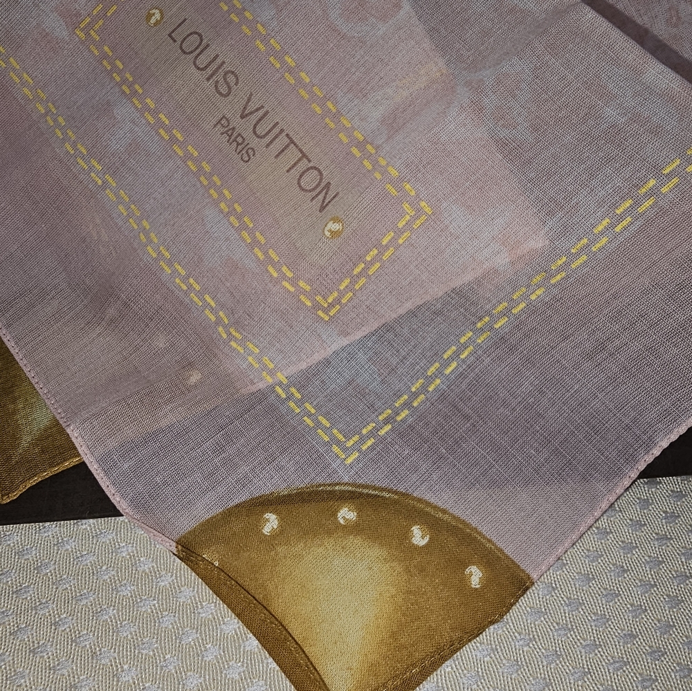 AUTHENTIC LOUIS VUITTON BANDANA/SCARF PINK - Picture 6 of 6